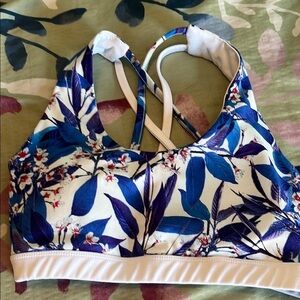 Floral crisscross sports bra